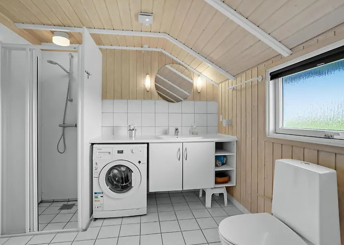 Dom wakacyjny Three-bedroom In *